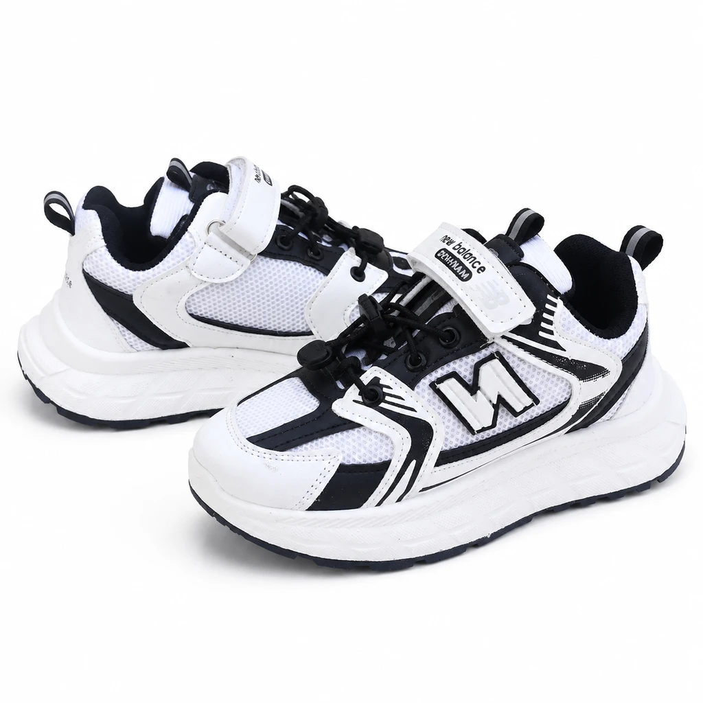 کفش اسپرت بچگانه نیوبالانس (New Balance) مدل راحتی با کفی طبی و بند تنظیمی